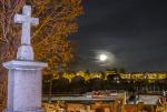Cmentarz nocą. 2